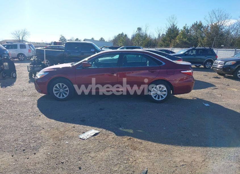 Photo 14 of 2017 Toyota Camry LE (VIN 4T1BF1FK4HU687571)