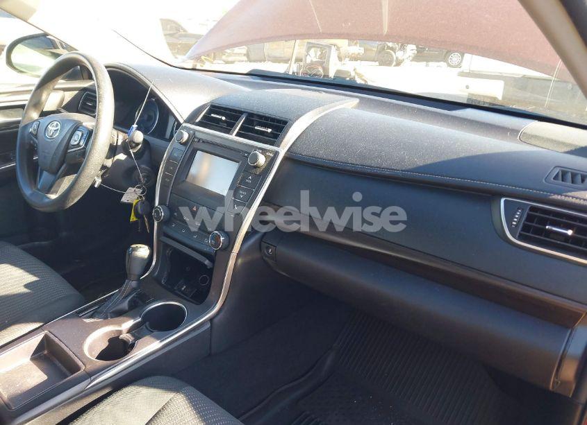 Photo 5 of 2017 Toyota Camry LE (VIN 4T1BF1FK4HU687571)