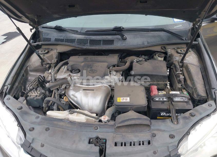 Photo 10 of 2017 Toyota Camry LE (VIN 4T1BF1FK4HU694648)