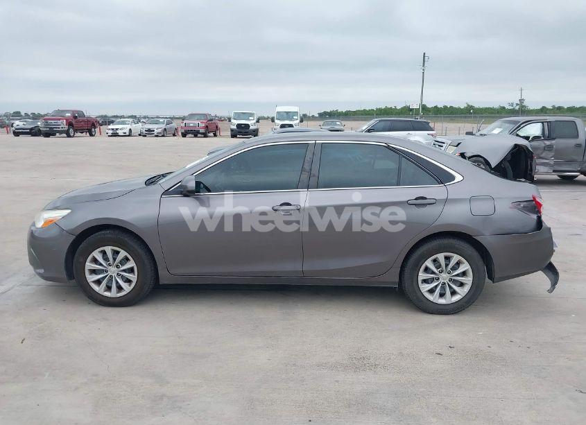 Photo 14 of 2017 Toyota Camry LE (VIN 4T1BF1FK4HU694648)