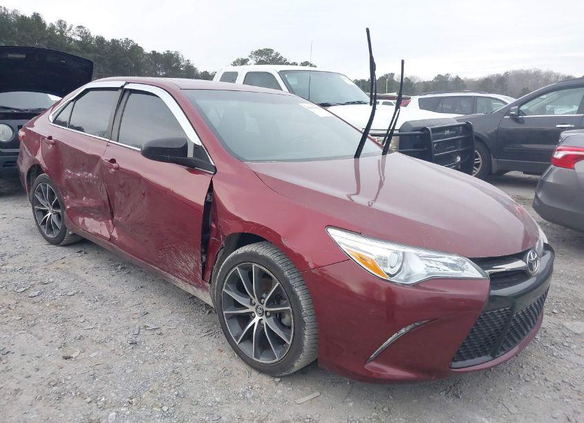 2017 Toyota Camry XSE (VIN 4T1BF1FK4HU695976) main photo
