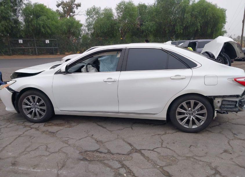 Photo 14 of 2017 Toyota Camry XLE (VIN 4T1BF1FK4HU697260)