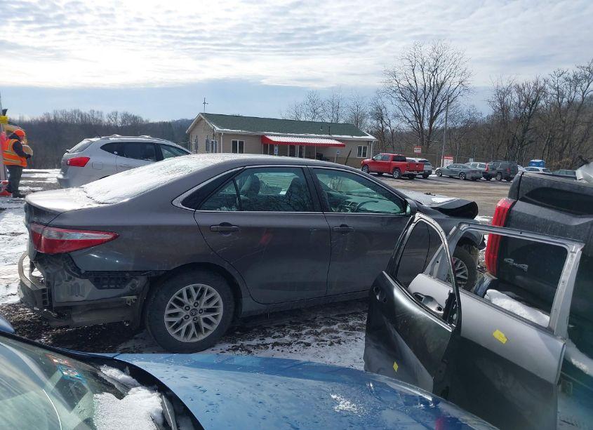 Photo 14 of 2017 Toyota Camry LE (VIN 4T1BF1FK4HU704952)