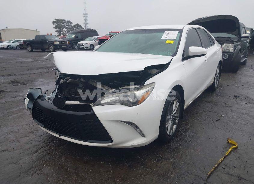 Photo 2 of 2017 Toyota Camry SE (VIN 4T1BF1FK4HU706927)