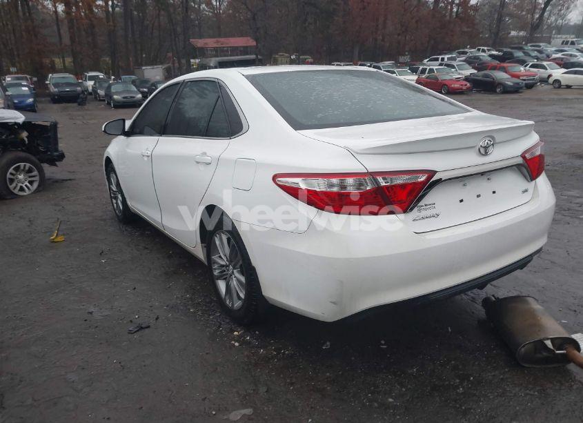 Photo 3 of 2017 Toyota Camry SE (VIN 4T1BF1FK4HU706927)