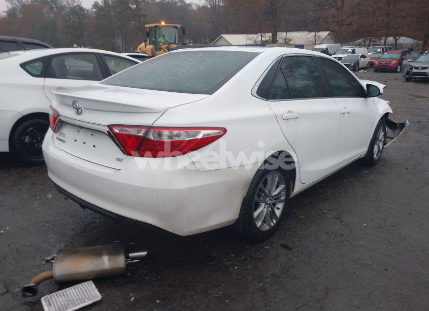 Photo 4 of 2017 Toyota Camry SE (VIN 4T1BF1FK4HU706927)