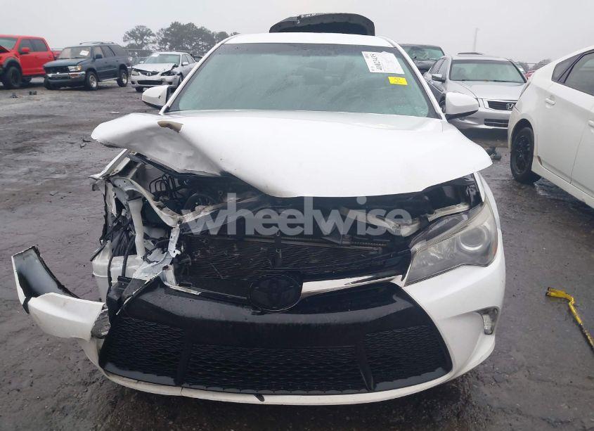 Photo 6 of 2017 Toyota Camry SE (VIN 4T1BF1FK4HU706927)