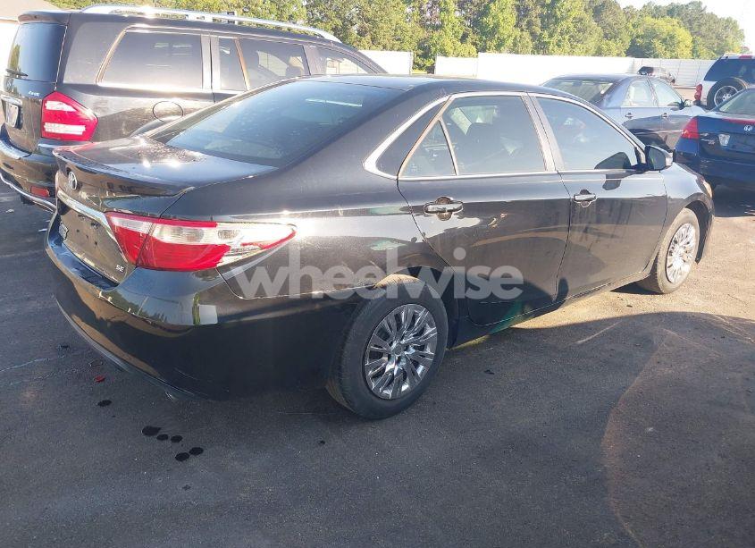 Photo 4 of 2017 Toyota Camry SE (VIN 4T1BF1FK4HU718396)