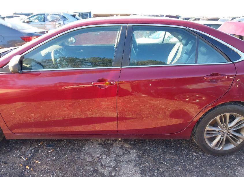 Photo 15 of 2017 Toyota Camry SE (VIN 4T1BF1FK4HU718737)