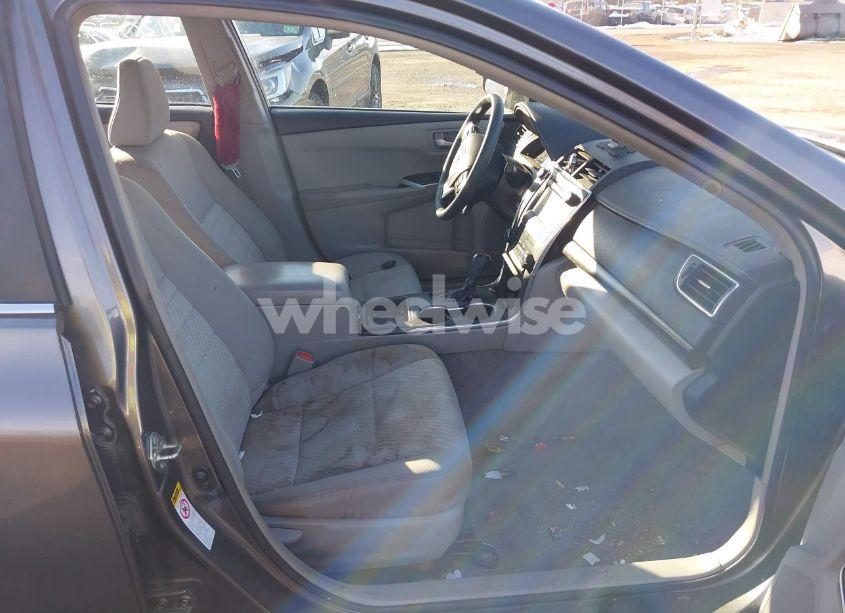 Photo 5 of 2017 Toyota Camry LE (VIN 4T1BF1FK4HU722335)