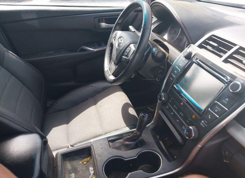 Photo 5 of 2017 Toyota Camry SE (VIN 4T1BF1FK4HU726000)