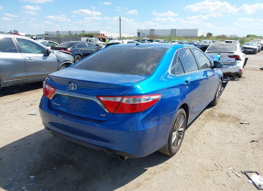 Photo 4 of 2017 Toyota Camry SE (VIN 4T1BF1FK4HU739846)