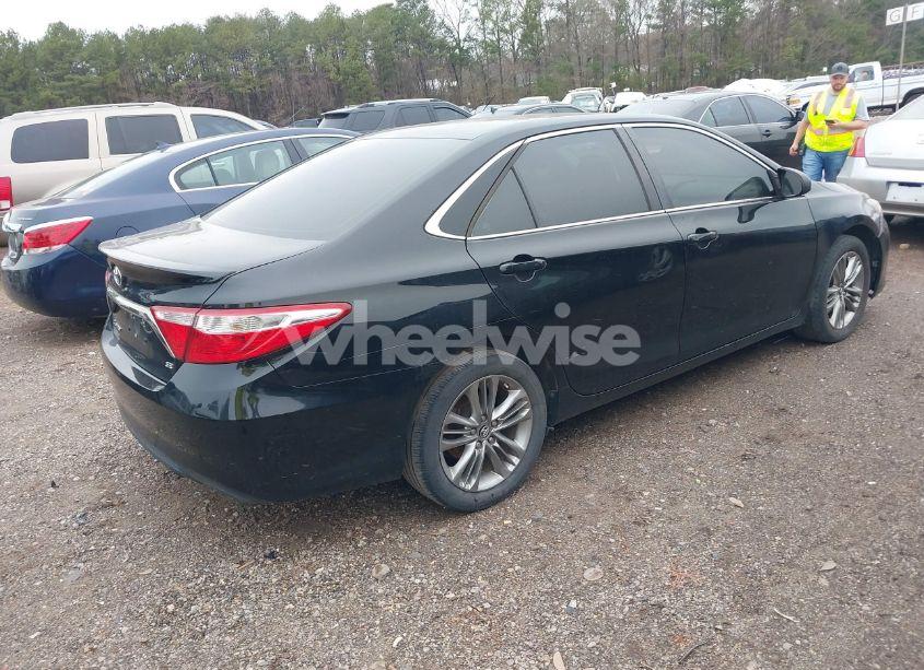 Photo 4 of 2017 Toyota Camry SE (VIN 4T1BF1FK4HU750684)