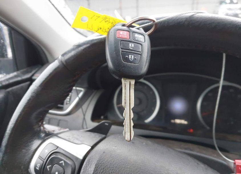 Photo 11 of 2017 Toyota Camry SE (VIN 4T1BF1FK4HU750880)