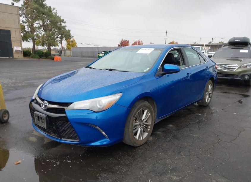 Photo 2 of 2017 Toyota Camry SE (VIN 4T1BF1FK4HU750880)