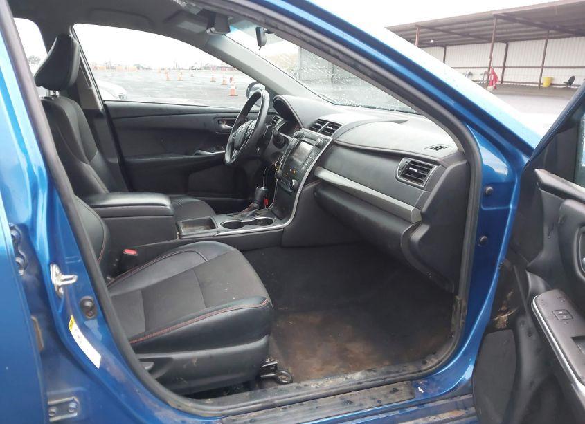 Photo 5 of 2017 Toyota Camry SE (VIN 4T1BF1FK4HU750880)