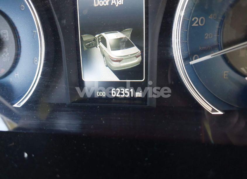 Photo 16 of 2017 Toyota Camry XLE (VIN 4T1BF1FK4HU786052)