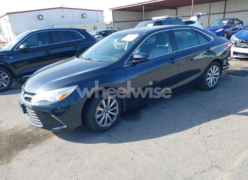 Photo 2 of 2017 Toyota Camry XLE (VIN 4T1BF1FK4HU786052)