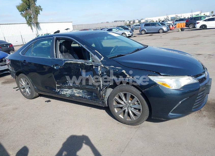 Photo 6 of 2017 Toyota Camry XLE (VIN 4T1BF1FK4HU786052)