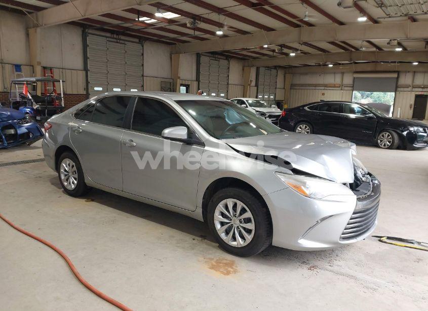 2017 Toyota Camry LE (VIN 4T1BF1FK4HU787394) main photo