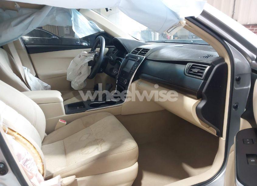 Photo 5 of 2017 Toyota Camry LE (VIN 4T1BF1FK4HU787394)