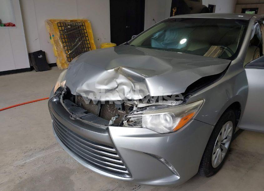 Photo 6 of 2017 Toyota Camry LE (VIN 4T1BF1FK4HU787394)