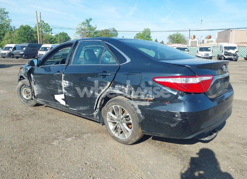 Photo 3 of 2017 Toyota Camry SE (VIN 4T1BF1FK4HU791073)