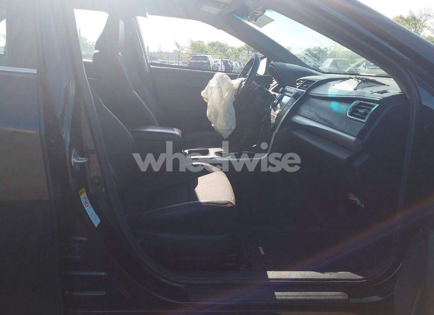 Photo 5 of 2017 Toyota Camry SE (VIN 4T1BF1FK4HU791073)