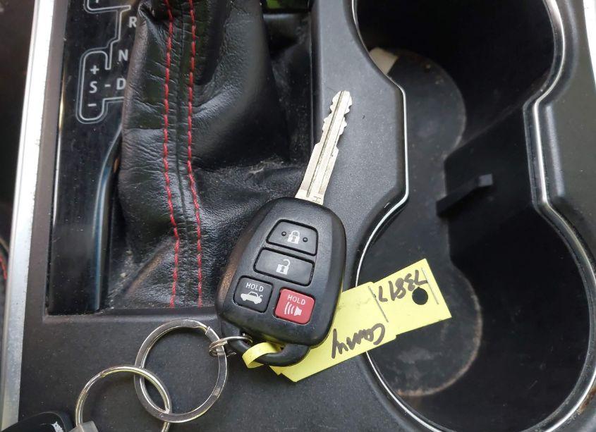 Photo 11 of 2017 Toyota Camry SE (VIN 4T1BF1FK4HU800497)