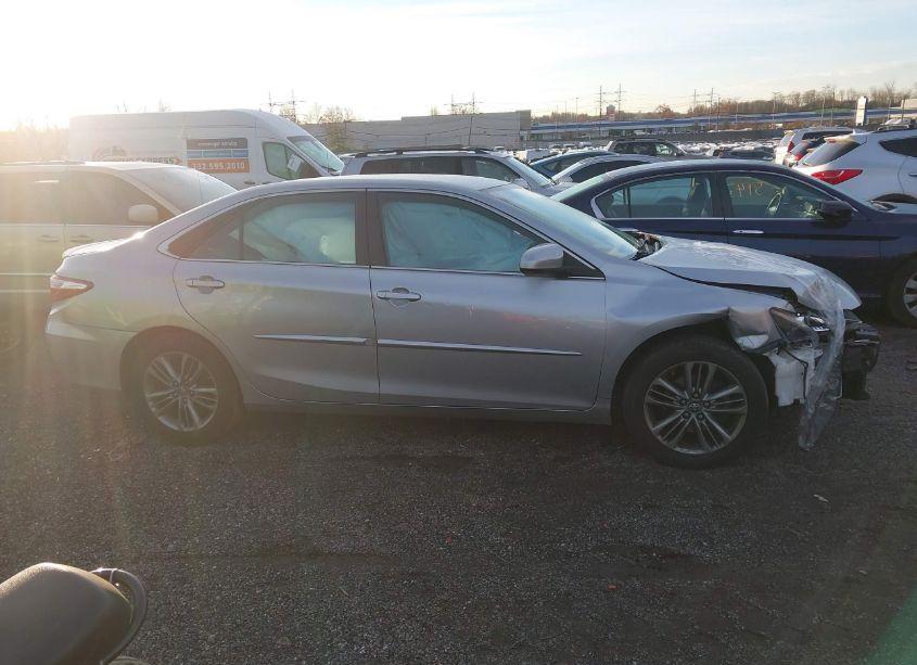 Photo 14 of 2017 Toyota Camry SE (VIN 4T1BF1FK4HU800497)