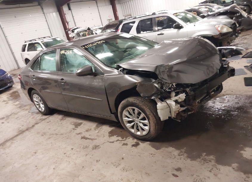 Photo 13 of 2017 Toyota Camry LE (VIN 4T1BF1FK4HU802248)