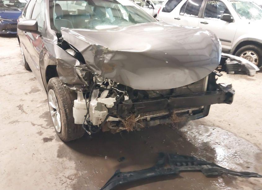 Photo 6 of 2017 Toyota Camry LE (VIN 4T1BF1FK4HU802248)