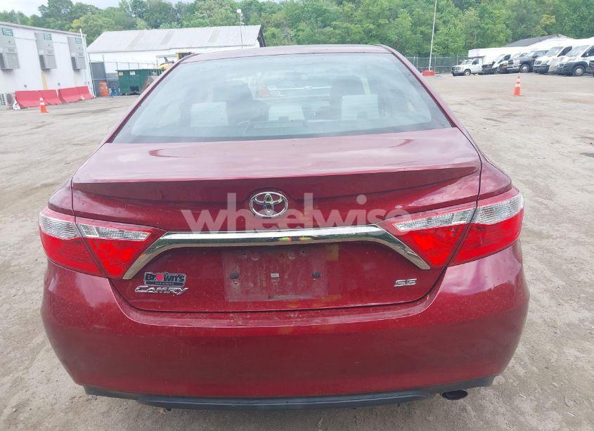 Photo 16 of 2017 Toyota Camry SE (VIN 4T1BF1FK4HU811290)