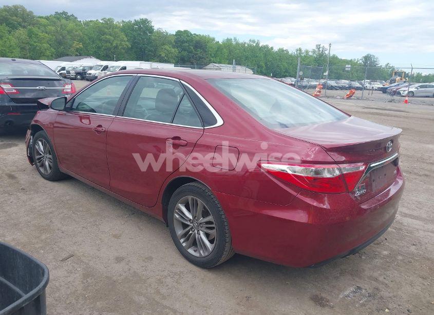 Photo 3 of 2017 Toyota Camry SE (VIN 4T1BF1FK4HU811290)