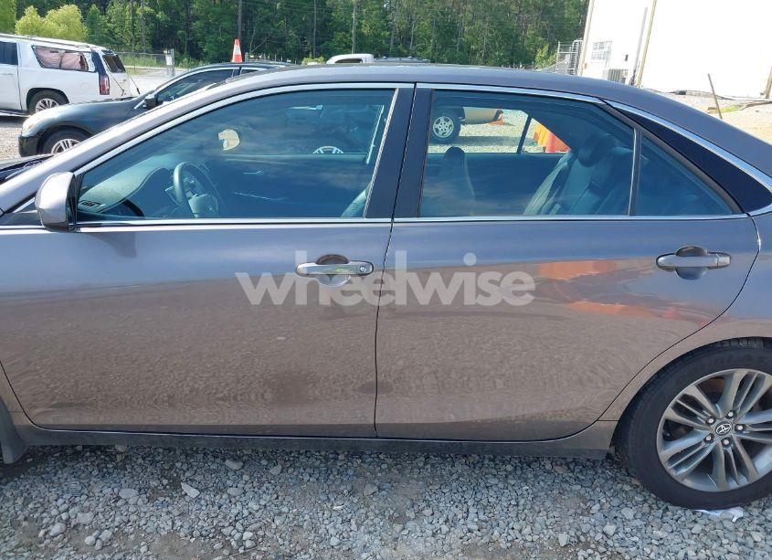 Photo 14 of 2017 Toyota Camry SE (VIN 4T1BF1FK4HU814626)