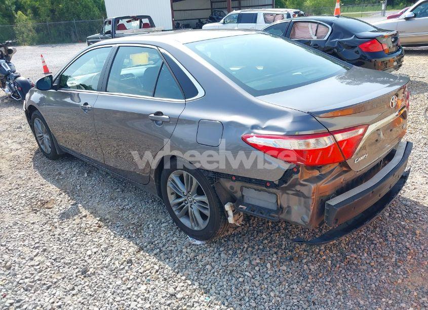 Photo 3 of 2017 Toyota Camry SE (VIN 4T1BF1FK4HU814626)