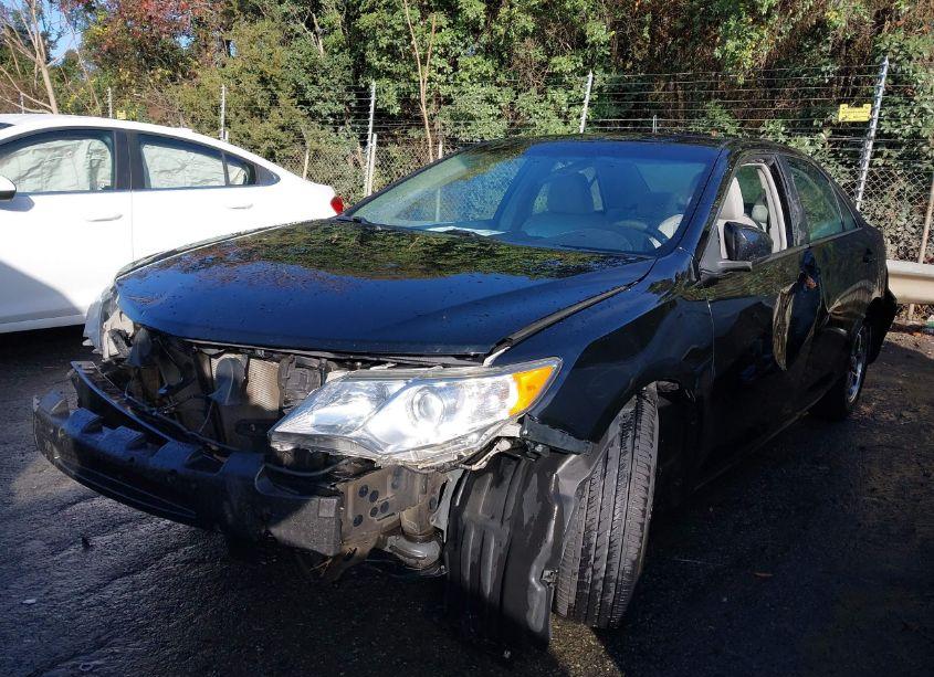 Photo 2 of 2012 Toyota Camry LE (VIN 4T1BF1FK5CU007461)