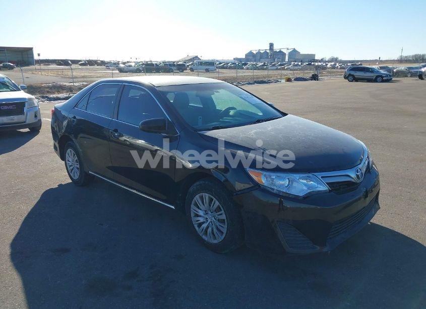 2012 Toyota Camry LE (VIN 4T1BF1FK5CU021201) main photo