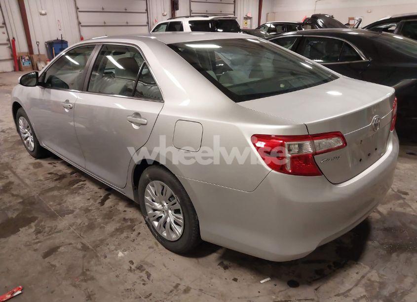 Photo 3 of 2012 Toyota Camry LE (VIN 4T1BF1FK5CU050181)
