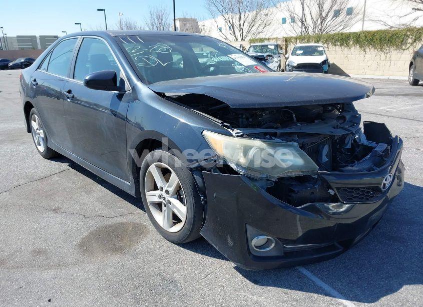 2012 Toyota Camry SE (VIN 4T1BF1FK5CU051881) main photo