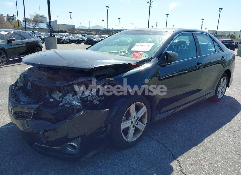 Photo 2 of 2012 Toyota Camry SE (VIN 4T1BF1FK5CU051881)