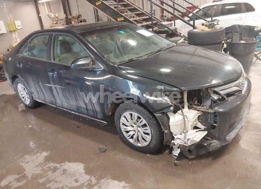 2012 Toyota Camry LE (VIN 4T1BF1FK5CU061844) main photo
