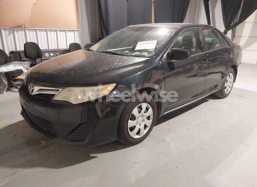 Photo 2 of 2012 Toyota Camry LE (VIN 4T1BF1FK5CU071502)