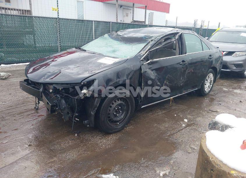 Photo 2 of 2012 Toyota Camry LE (VIN 4T1BF1FK5CU101419)