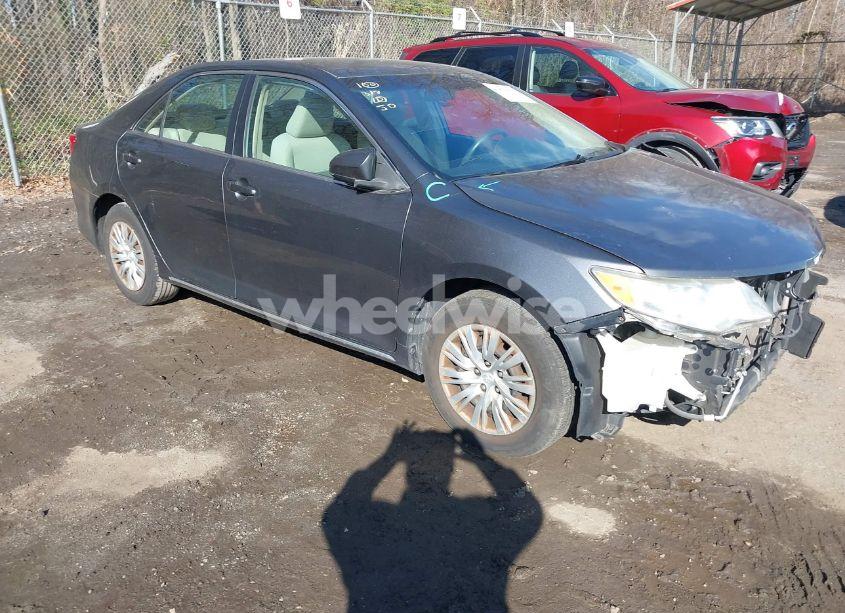 2012 Toyota Camry LE (VIN 4T1BF1FK5CU101565) main photo