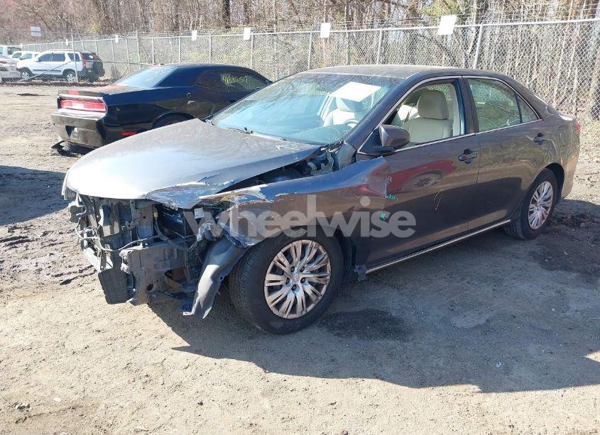 Photo 2 of 2012 Toyota Camry LE (VIN 4T1BF1FK5CU101565)