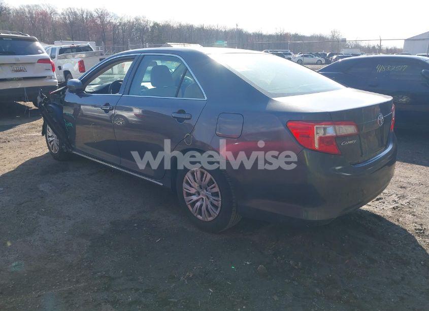 Photo 3 of 2012 Toyota Camry LE (VIN 4T1BF1FK5CU101565)