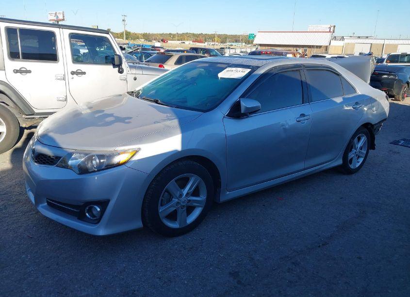 Photo 2 of 2012 Toyota Camry SE (VIN 4T1BF1FK5CU102909)