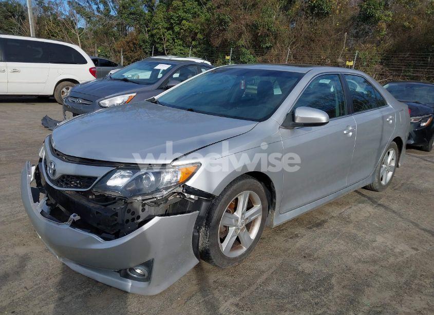 Photo 2 of 2012 Toyota Camry SE (VIN 4T1BF1FK5CU109021)