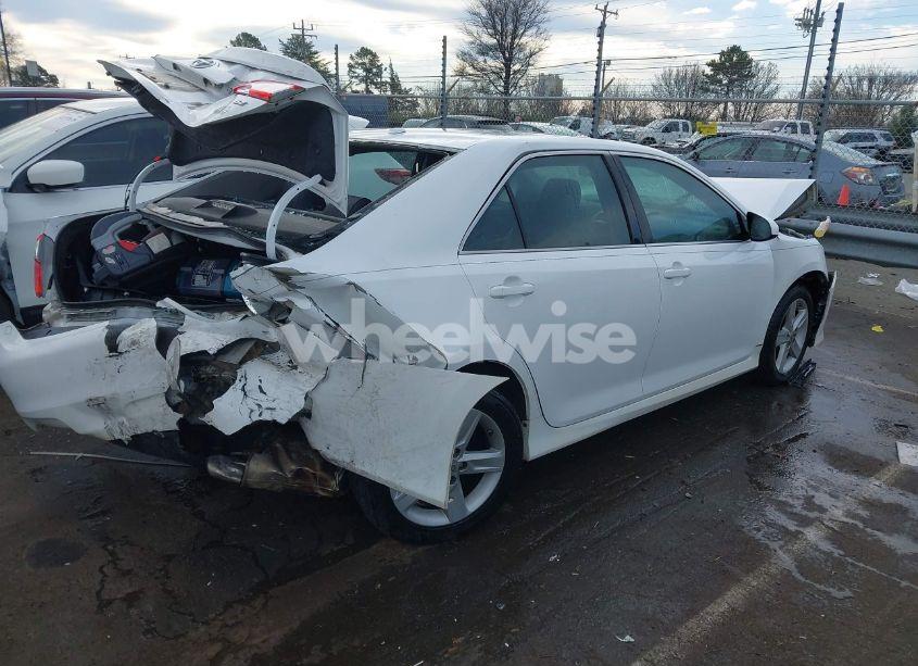 Photo 4 of 2012 Toyota Camry SE (VIN 4T1BF1FK5CU115546)